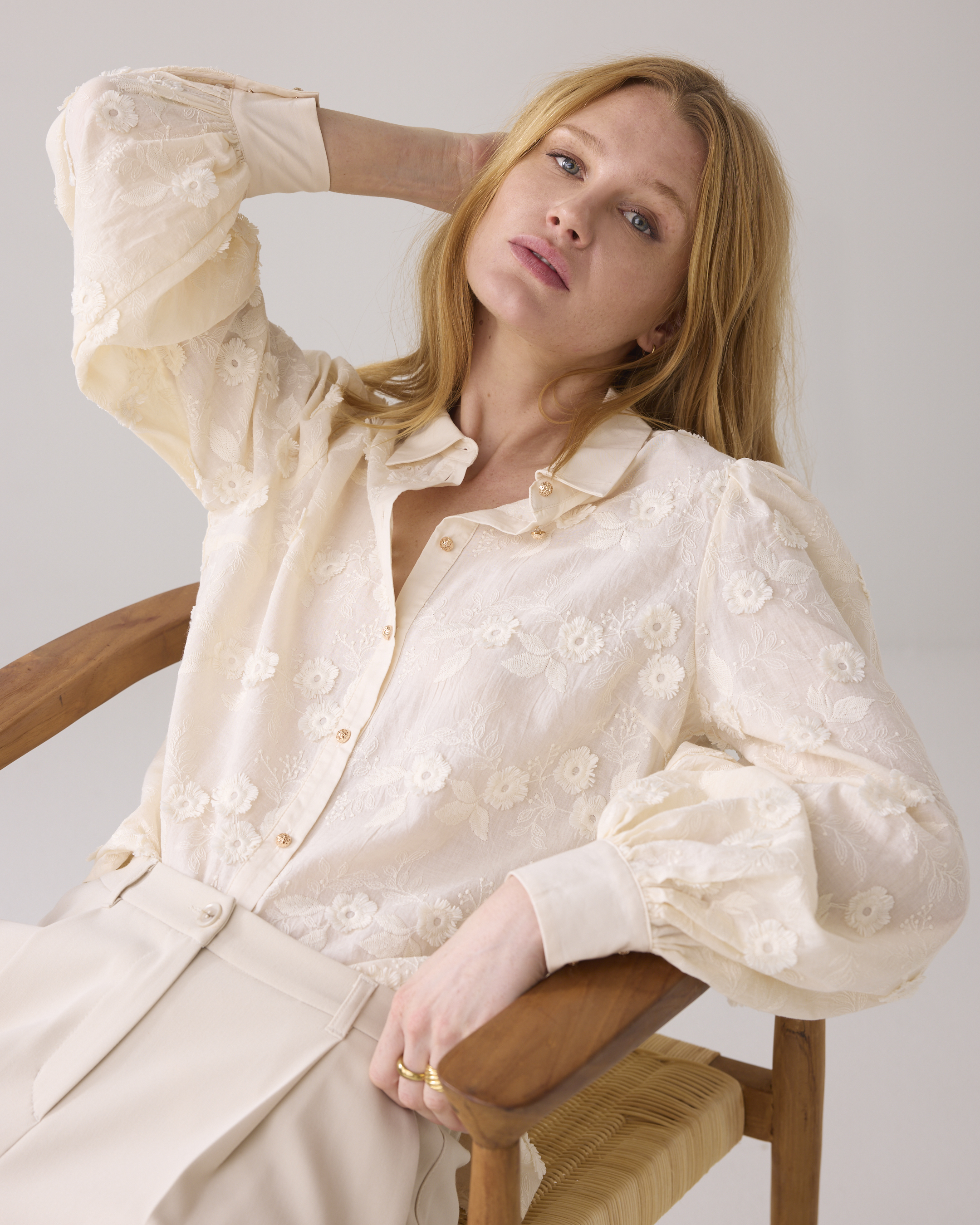 Summum Longsleeve Blouse 3d Flower Cotton  Beige 2s3222-12183