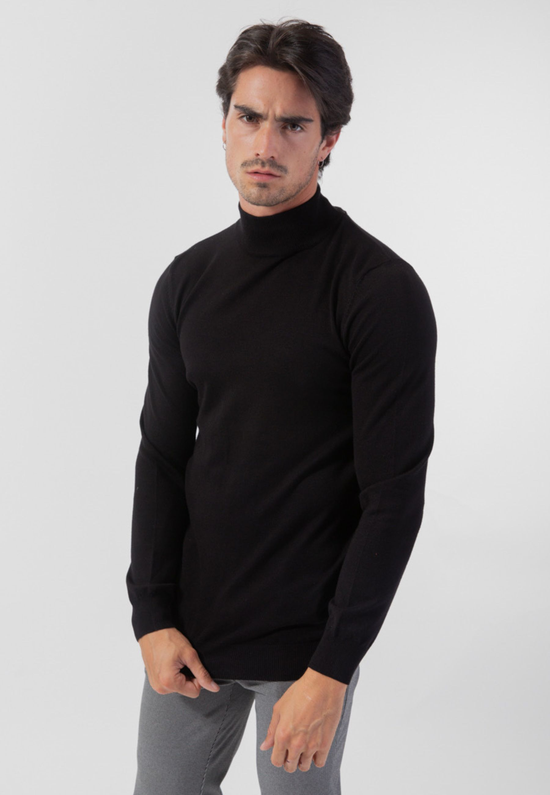 Defaut Paris  Truien Zwart M050