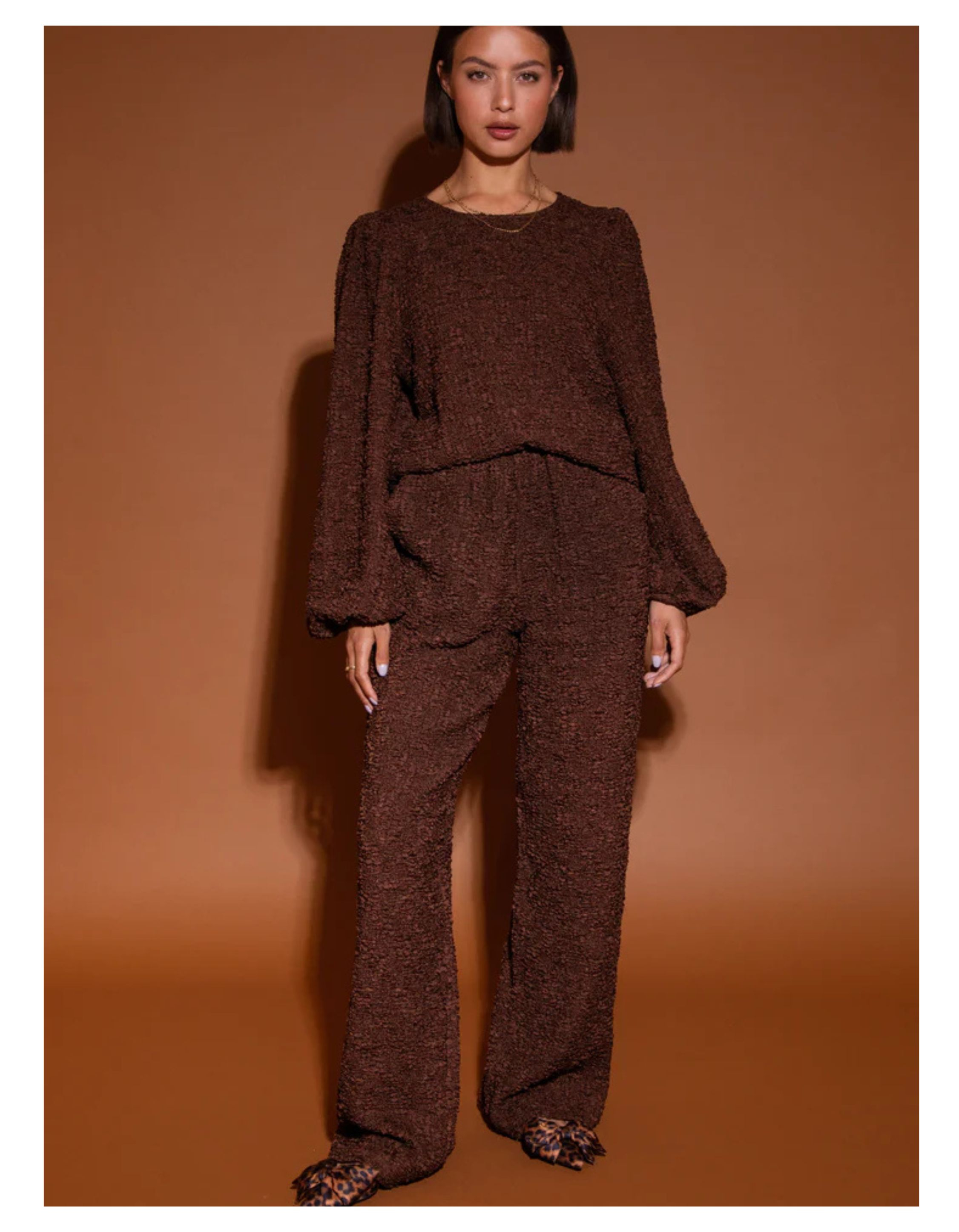 Studio Amaya 253-41 Tops Bruin Mia