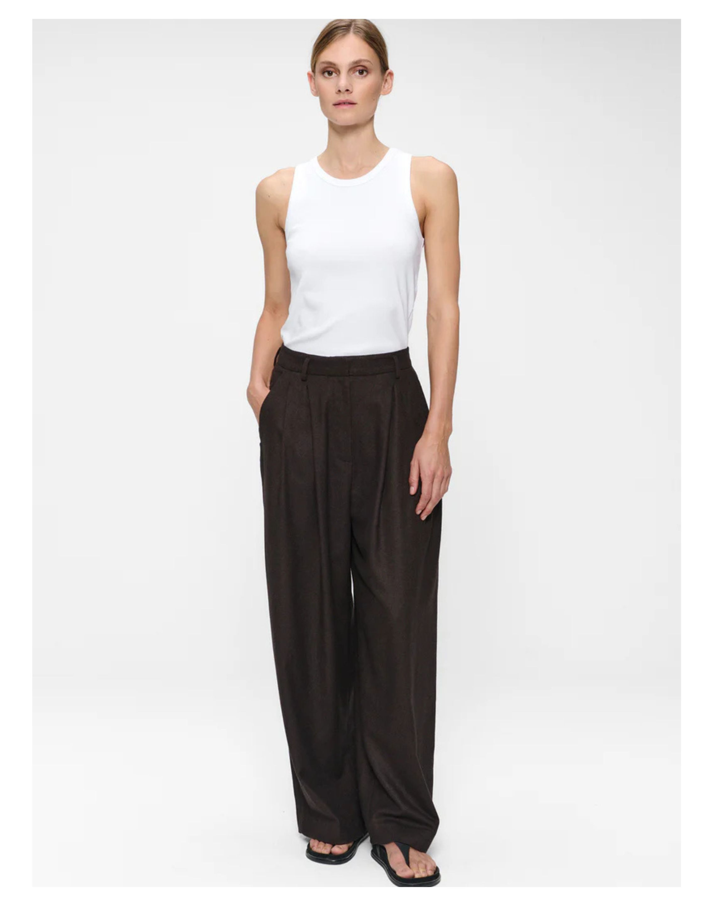 Zenggi  Pantalons Donkerbruin W05-1003 436