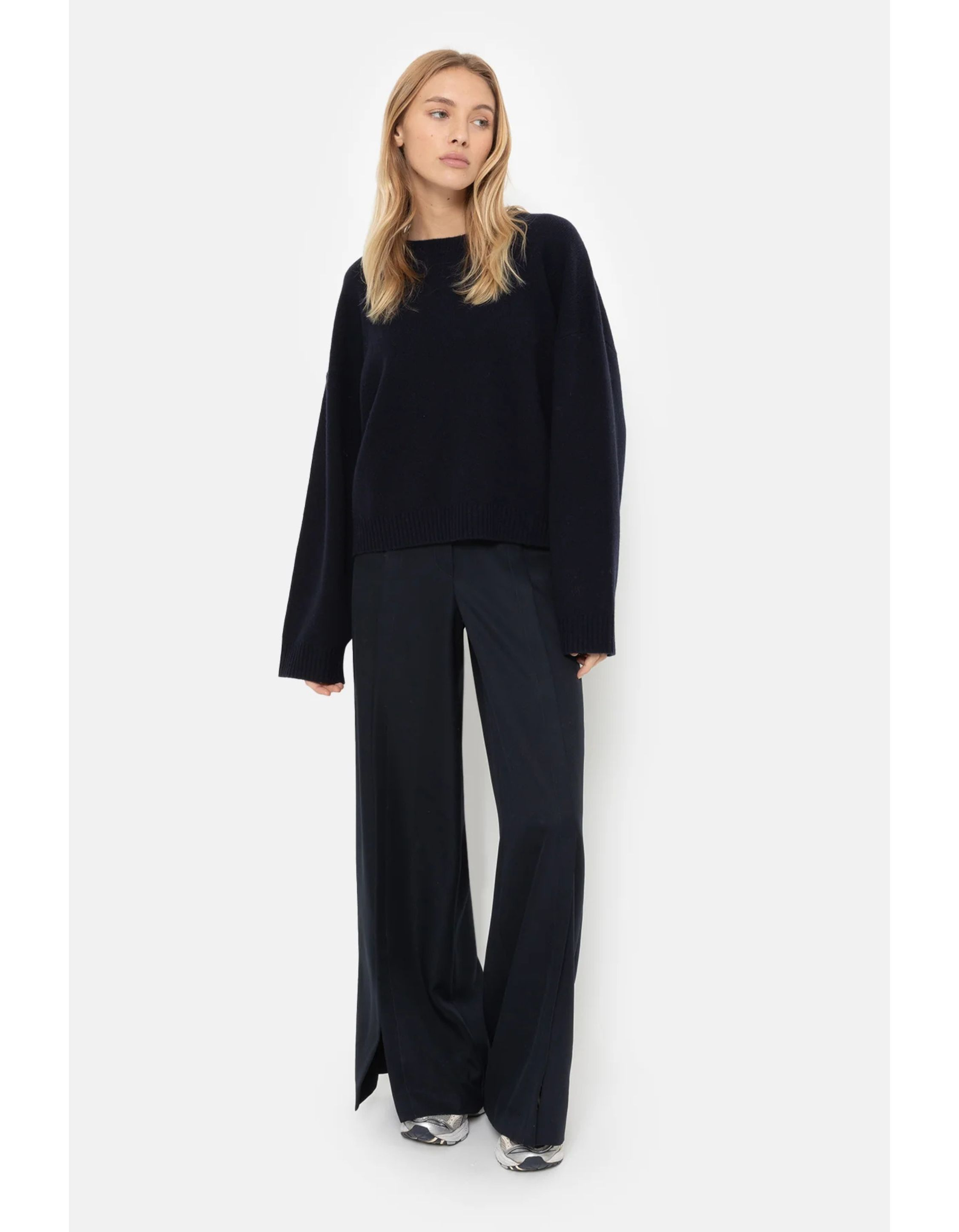 Âme Antwerp Round Neck Knitted Sweater Sweaters Donkerblauw Murielle
