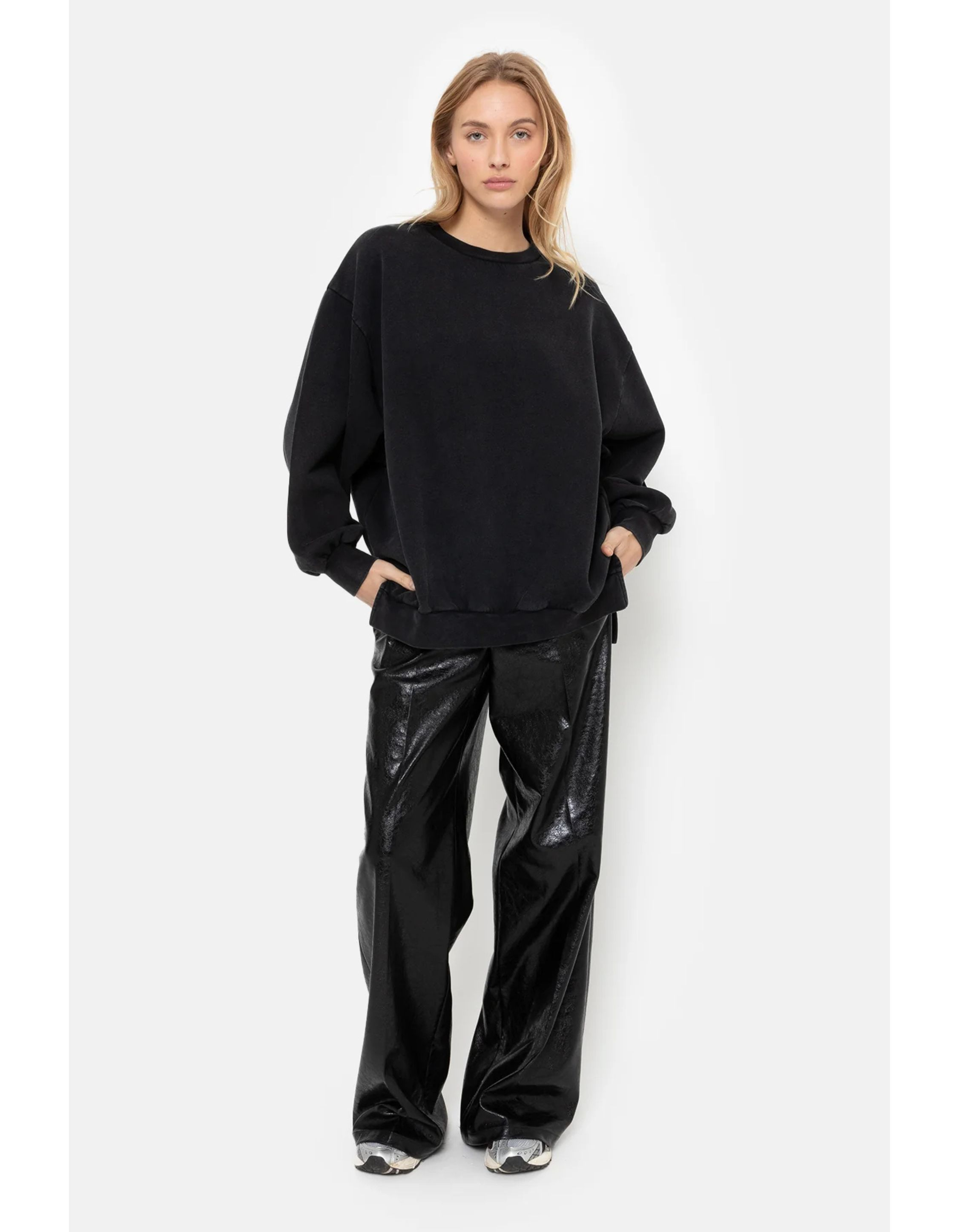Âme Antwerp Oversized Sweatshirt Sweaters Zwart Ulla