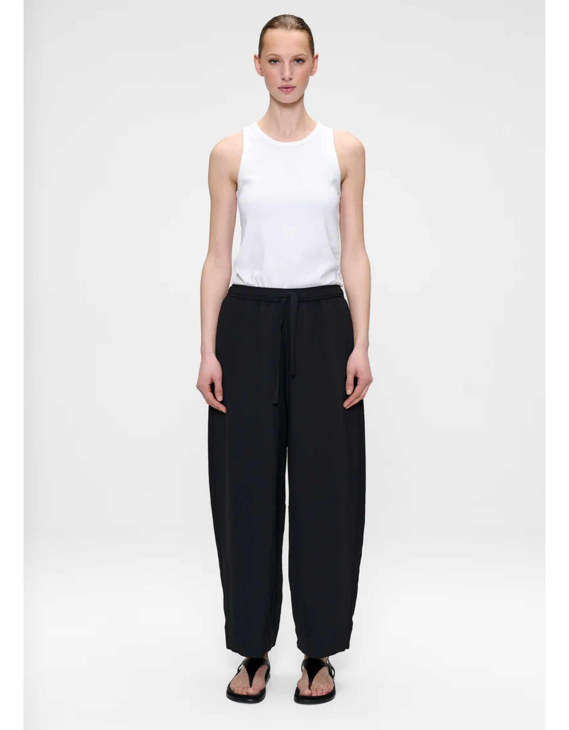 Zenggi Fluid Drawstring Pantalons Zwart X05-1031