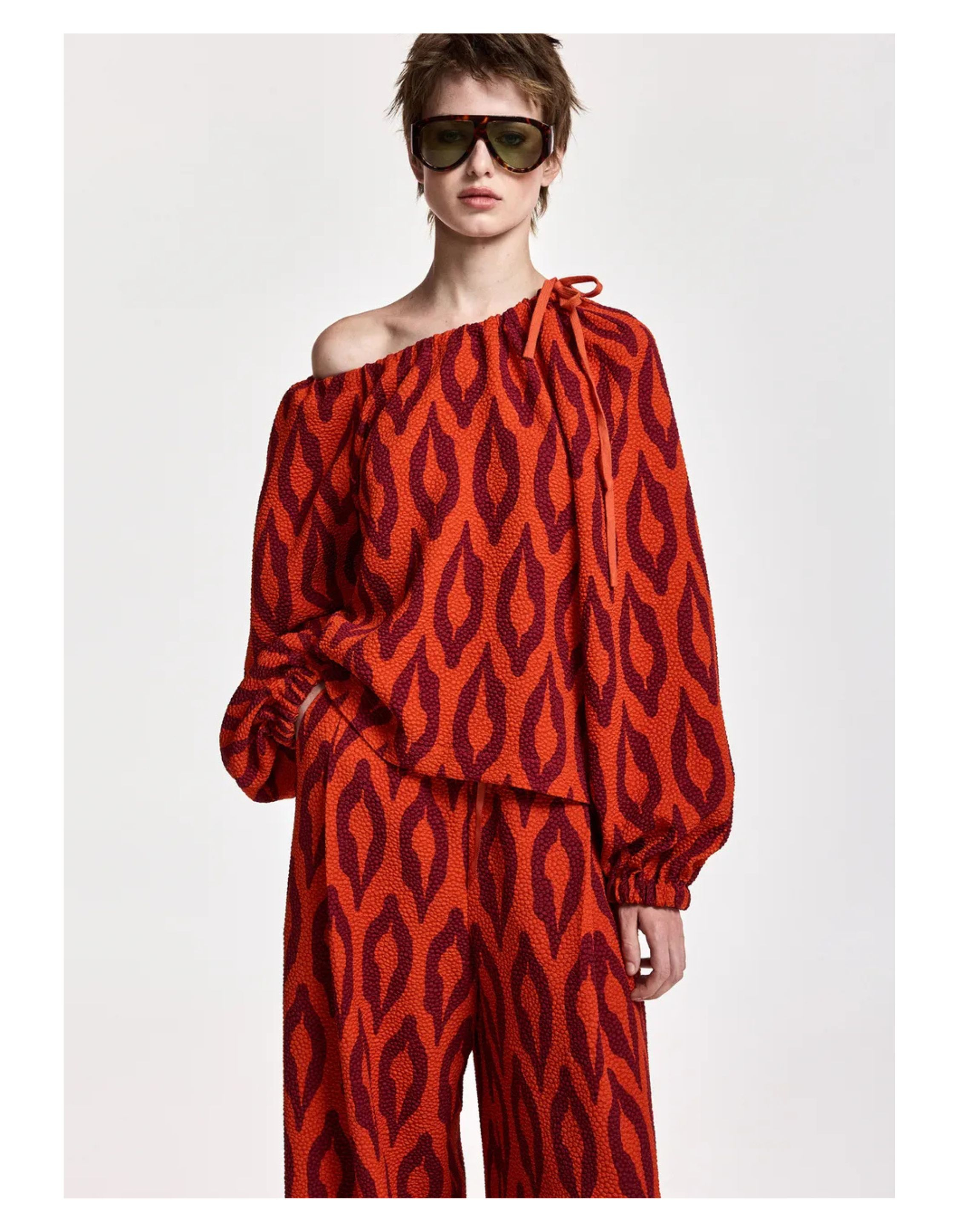 Essentiel Antwerp Oversized Top Tops Rood Kolorful
