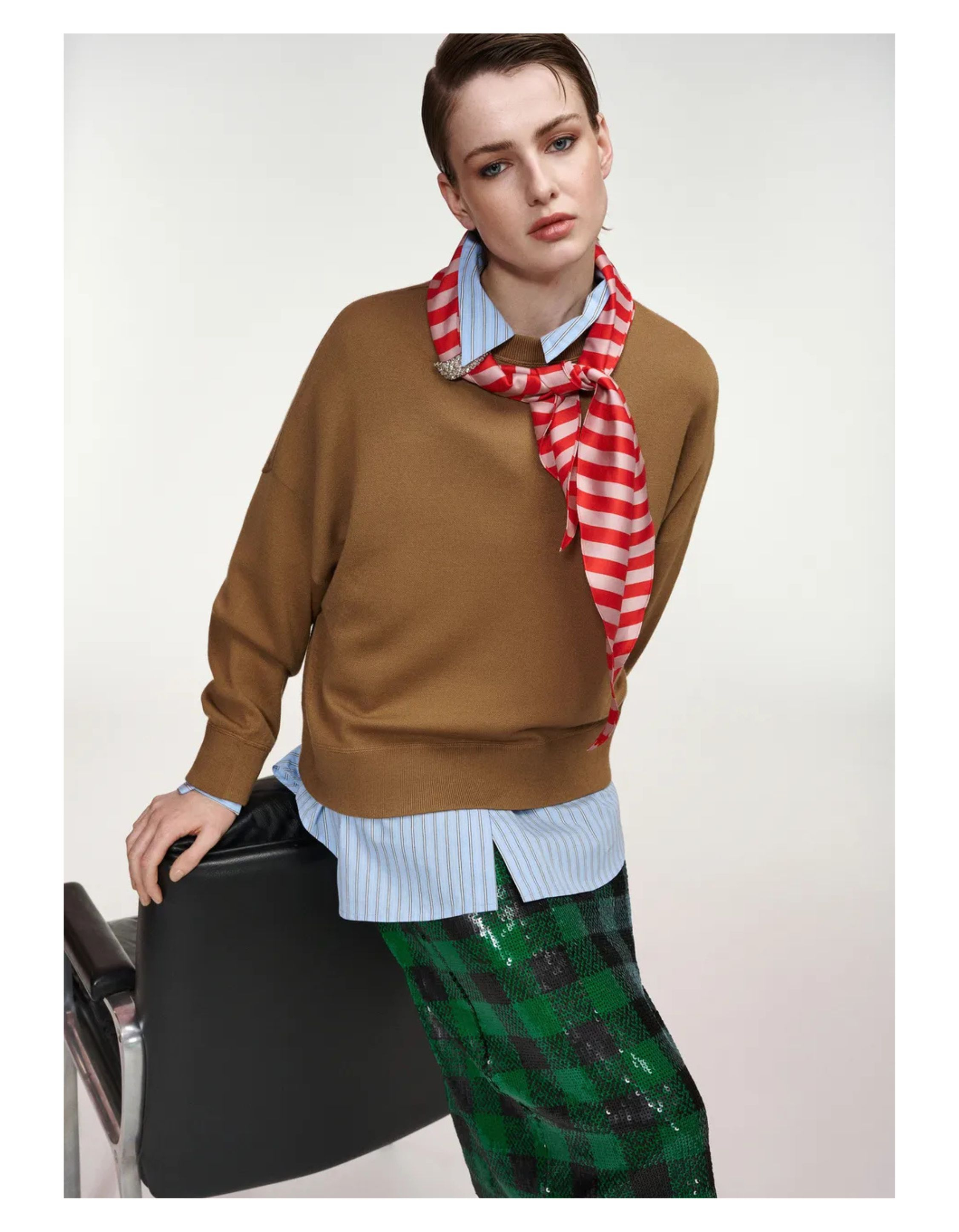 Essentiel Antwerp Pullover With Scarf Pullovers Camel Kurtis