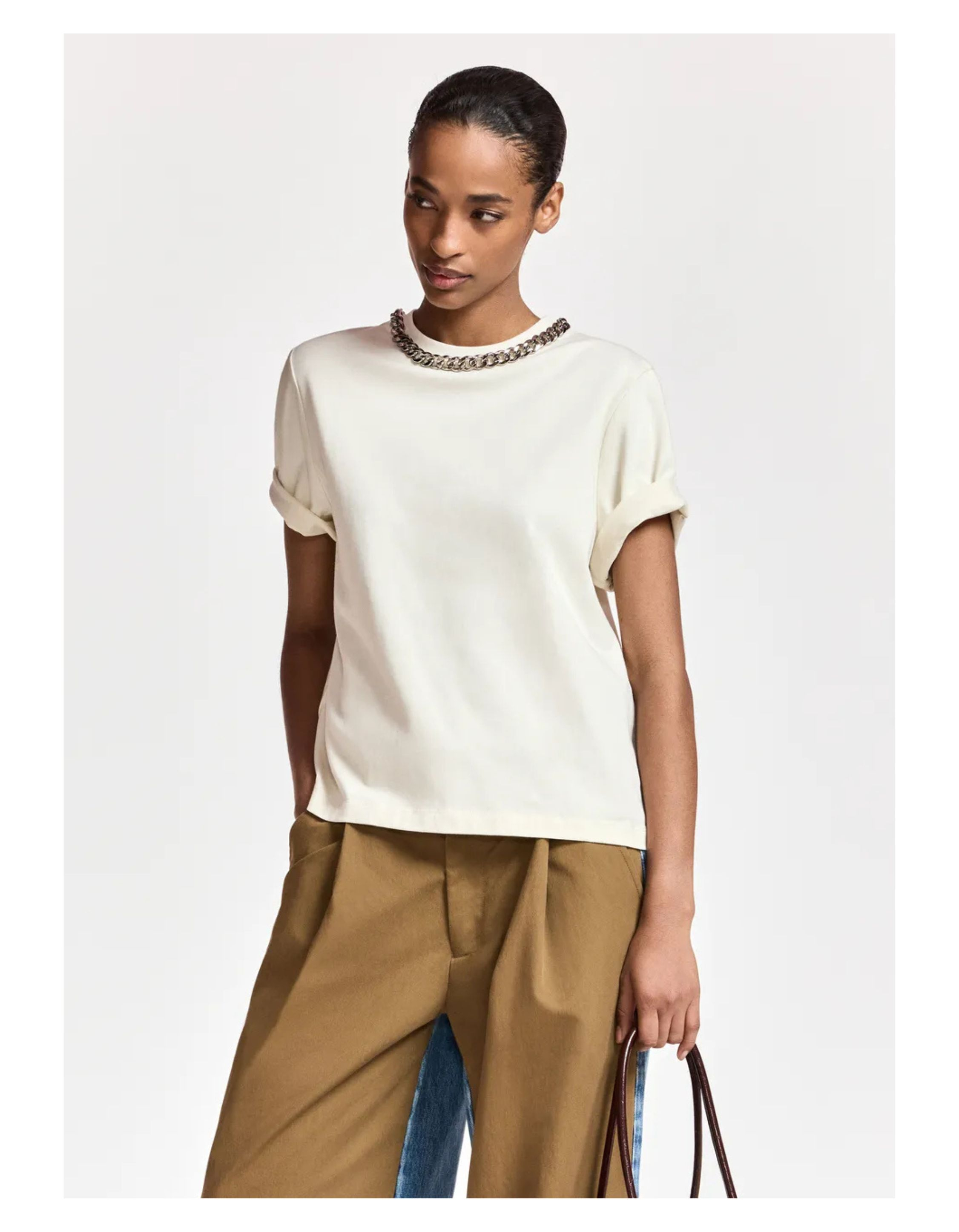 Essentiel Antwerp T-shirt With Chain T-shirts Off White Klaim