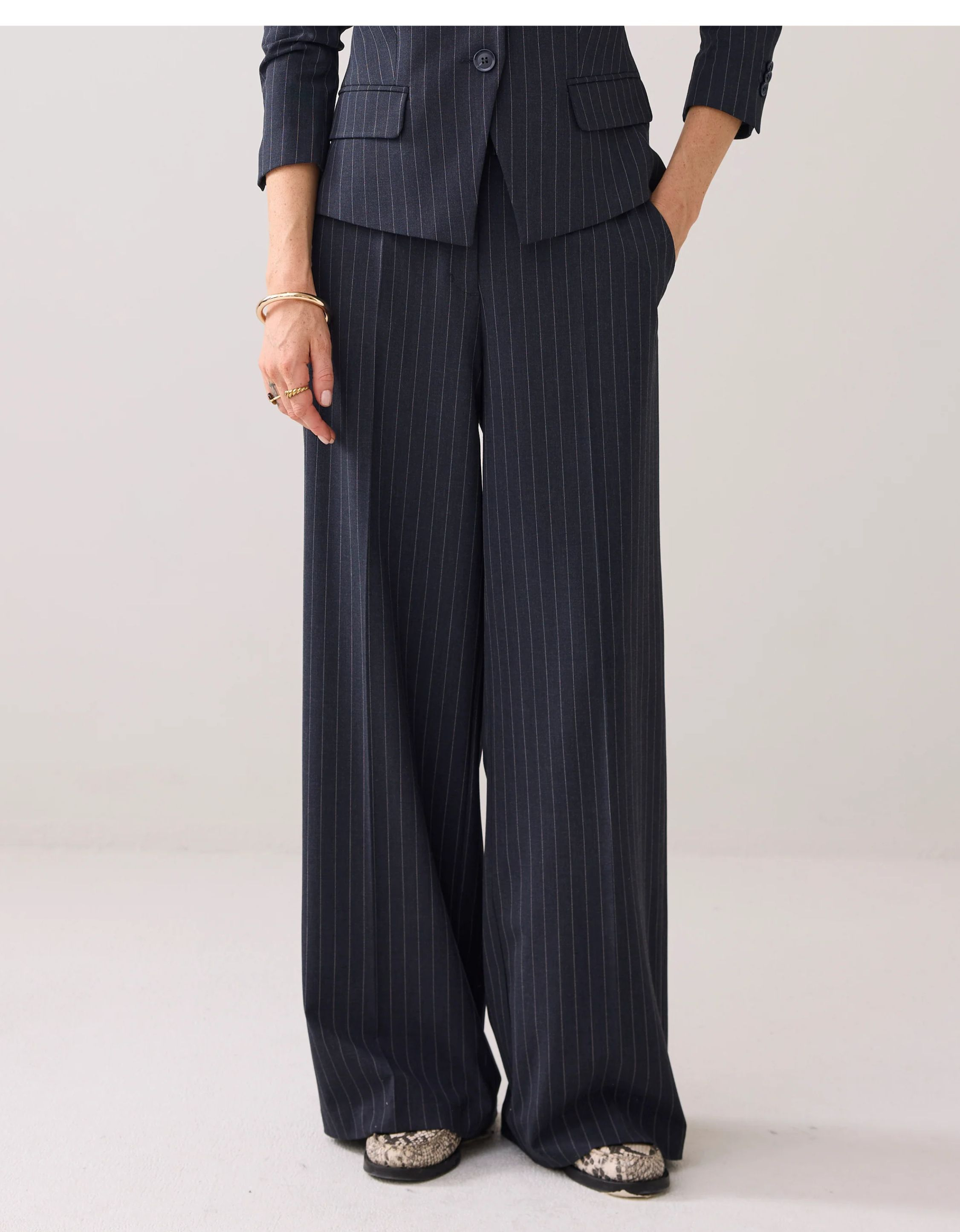 Summum Trousers Wide Leg Pinstripe Pantalons Donkerblauw 4s2905-12258