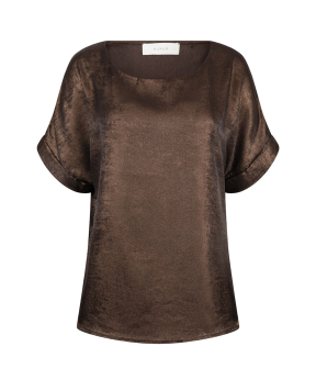Nukus Irene Top Shiny T-shirts Donkerbruin Nkf01024